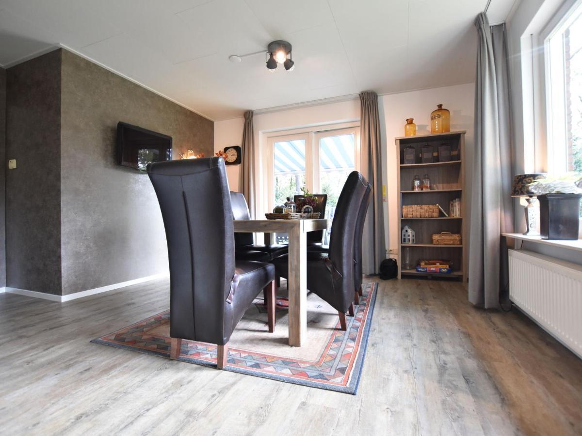 Alluring Holiday Home in Reutum Weerselo with Jacuzzi Beekdorp Exterior foto